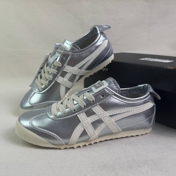 Unisex Onitsuka/Tiger Mexico 66 Chrome Silver Sneaker Athletic NWT - Picture 1 of 7